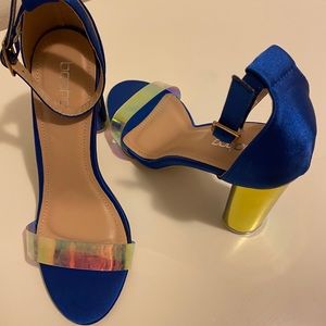 Woman’s Shoes